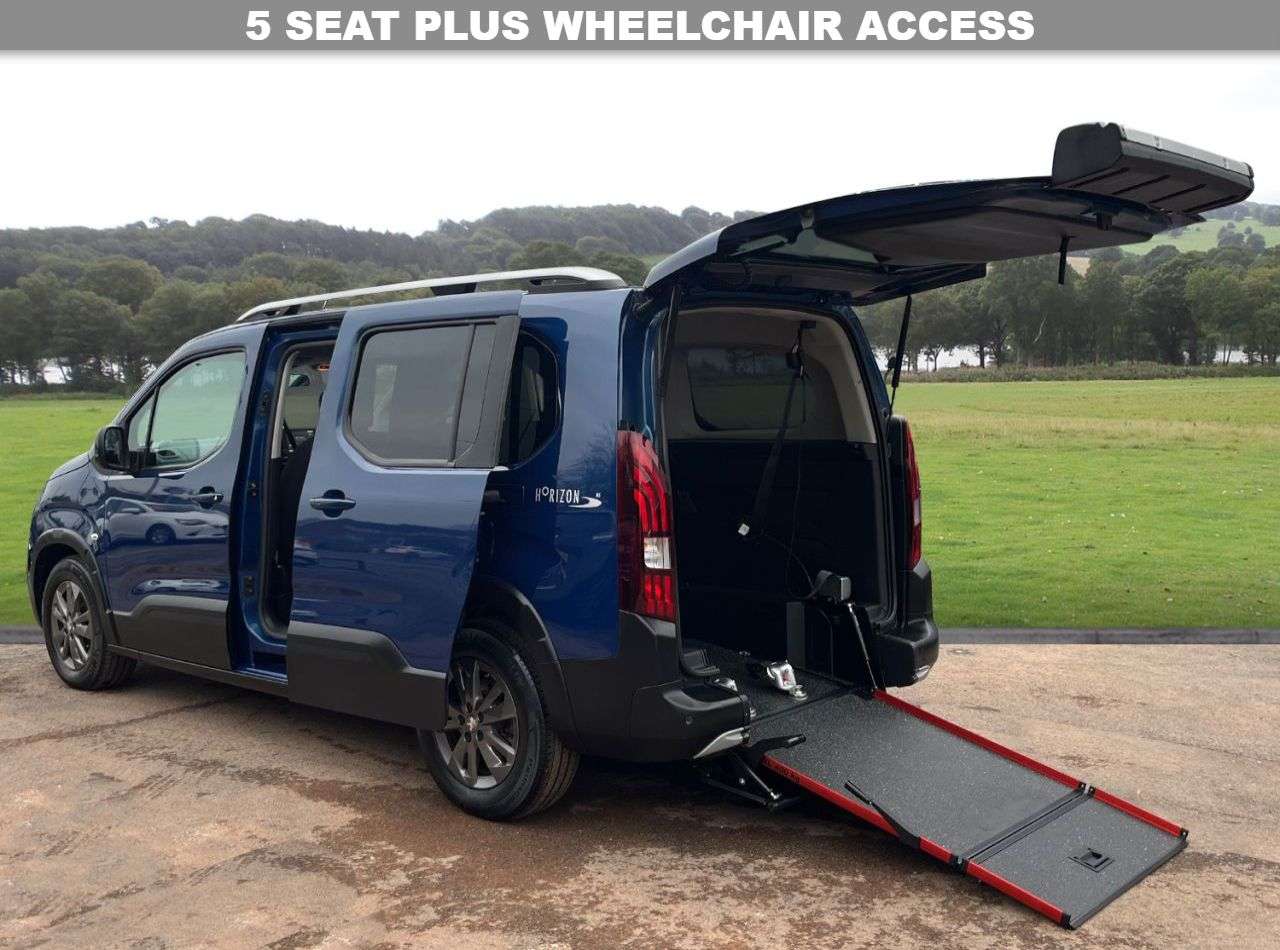 A 2022 PEUGEOT RIFTER 1.2L 5d AUTO 129 BHP Automatic A 2022 PEUGEOT RIFTER 1.2L 5d AUTO 129 BHP Automatic