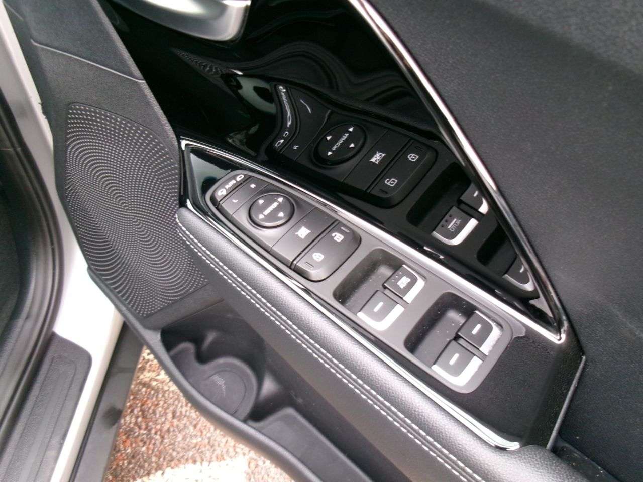 2021 KIA NIRO 2021 KIA NIRO