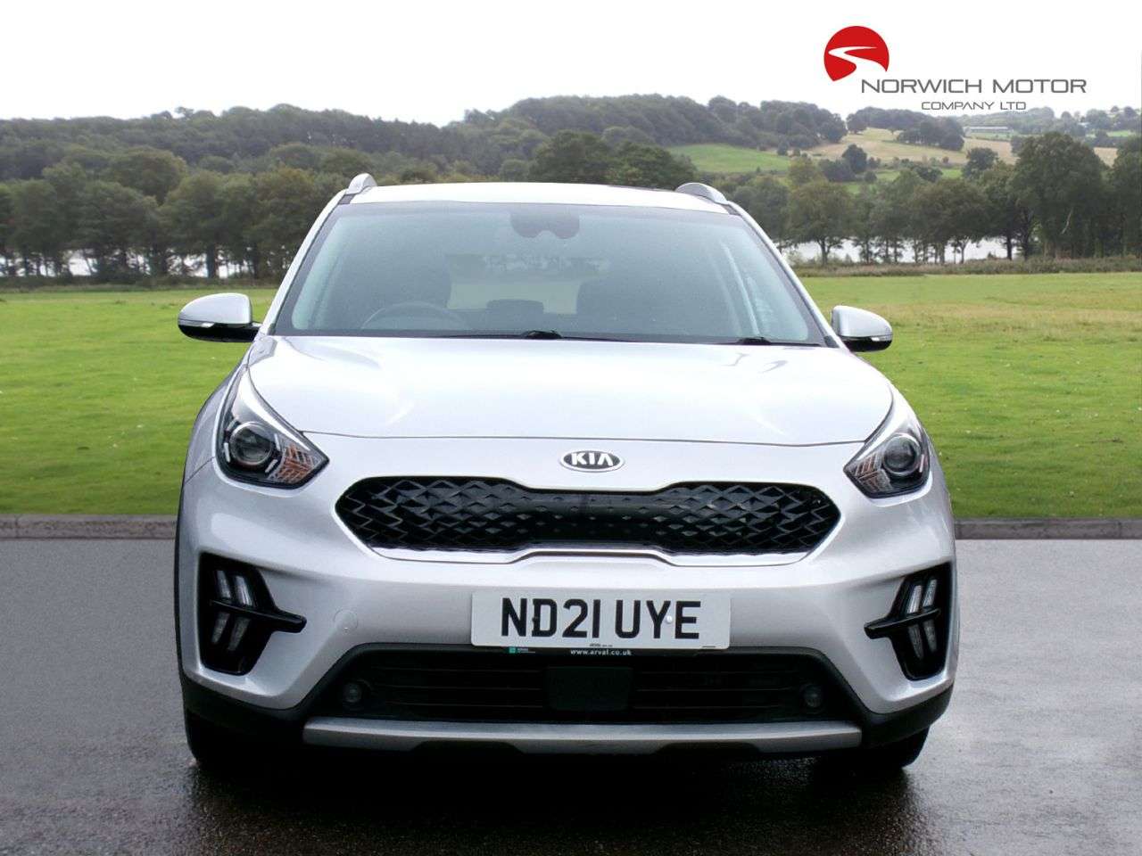 A 2021 KIA NIRO 1.6 GDi 2 SUV 5dr Petrol Hybrid DCT Euro 6 (s/s) (139 bhp) Automatic A 2021 KIA NIRO 1.6 GDi 2 SUV 5dr Petrol Hybrid DCT Euro 6 (s/s) (139 bhp) Automatic