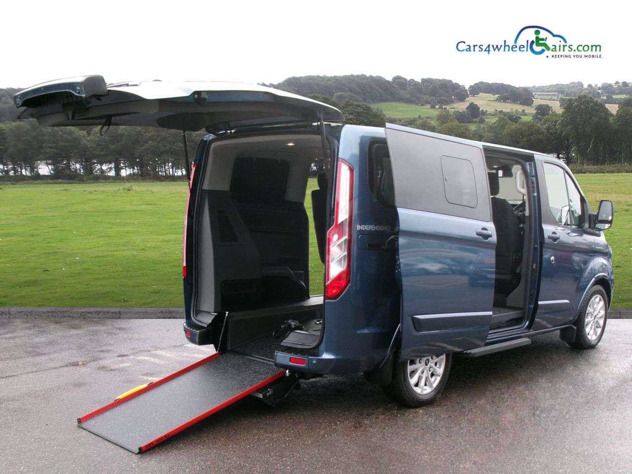 A 2020 FORD TOURNEO CUSTOM 2.0 320 EcoBlue Titanium Minibus Double Cab 5dr Diesel Manual L1 Euro 6 (s/ A 2020 FORD TOURNEO CUSTOM 2.0 320 EcoBlue Titanium Minibus Double Cab 5dr Diesel Manual L1 Euro 6 (s/