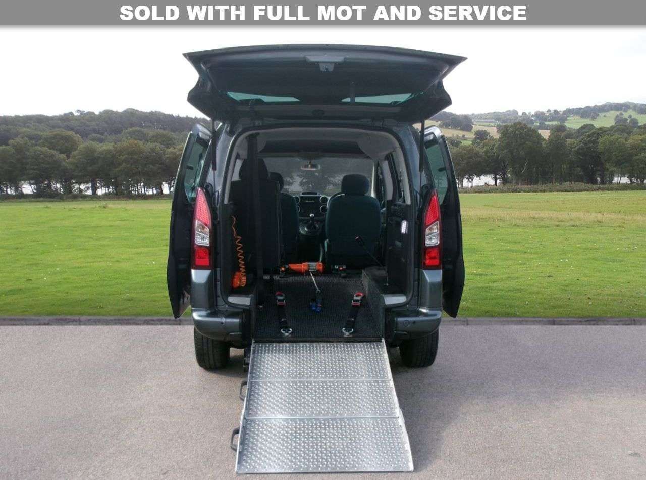 A 2019 CITROEN BERLINGO 1.6 BlueHDi Feel Multispace MPV 5dr Diesel Manual Euro 6 (100 ps) POWER WIN A 2019 CITROEN BERLINGO 1.6 BlueHDi Feel Multispace MPV 5dr Diesel Manual Euro 6 (100 ps) POWER WIN