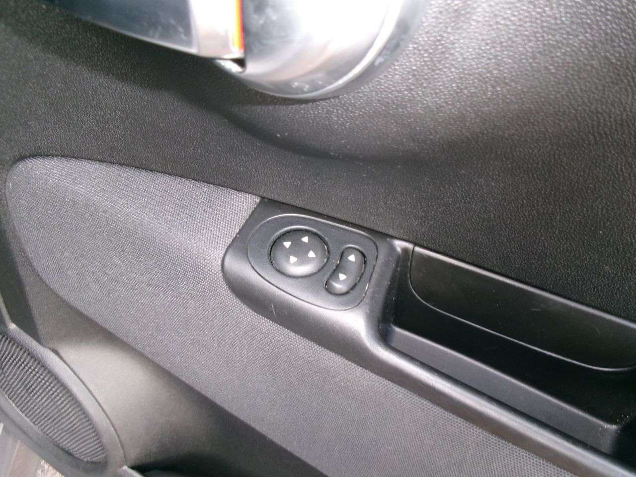 2017 ABARTH 595 2017 ABARTH 595