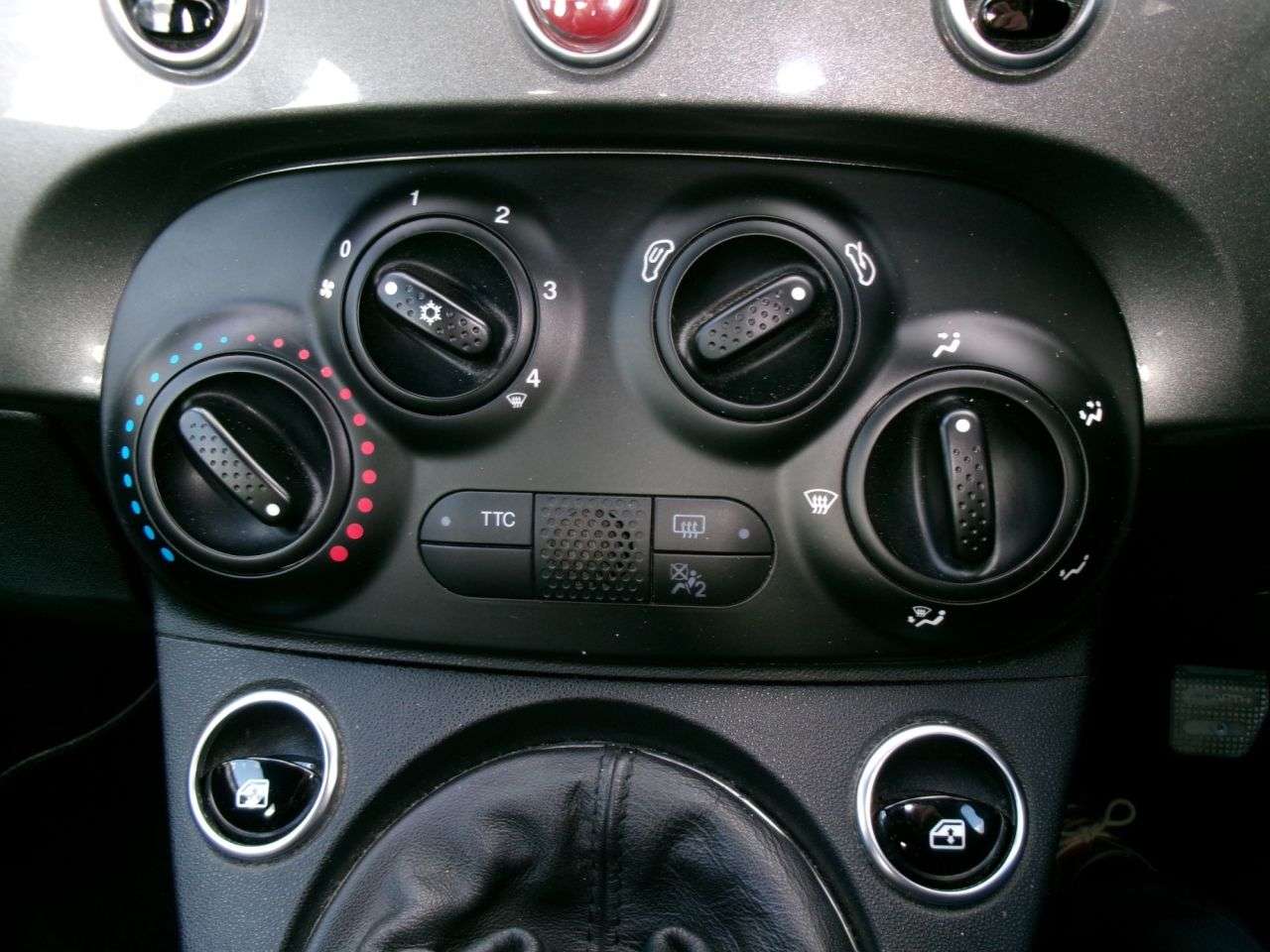 2017 ABARTH 595 2017 ABARTH 595