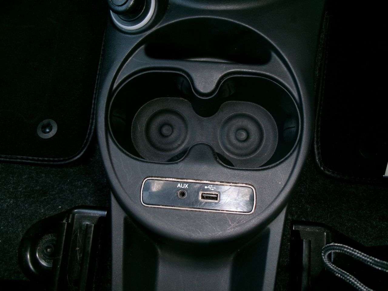 2017 ABARTH 595 2017 ABARTH 595