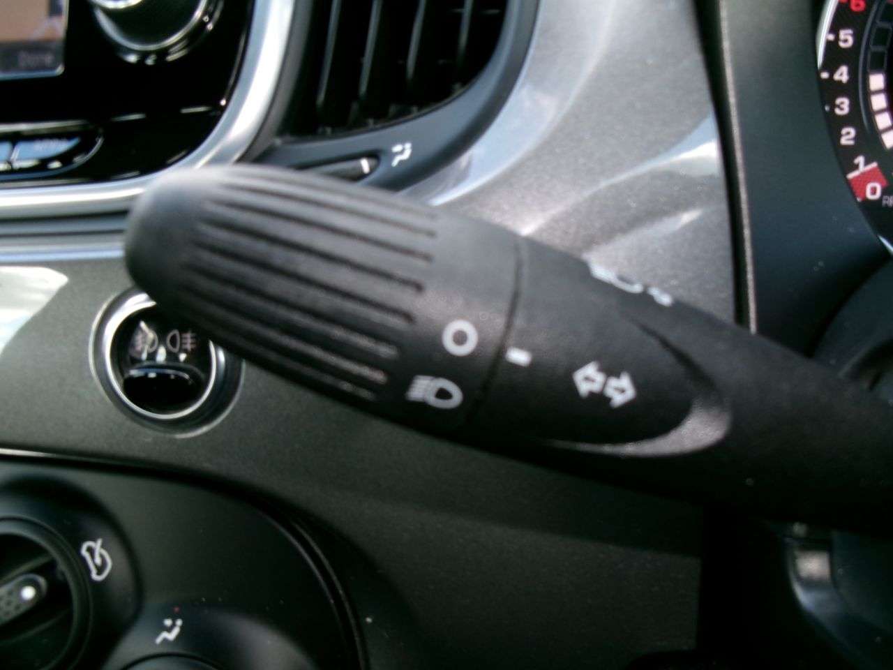 2017 ABARTH 595 2017 ABARTH 595