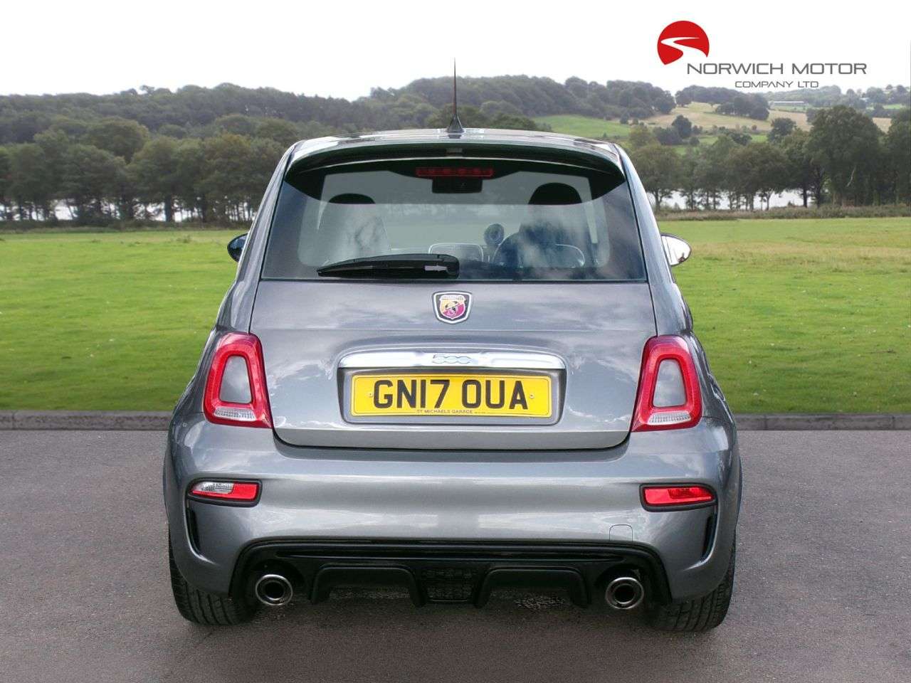 2017 ABARTH 595 2017 ABARTH 595