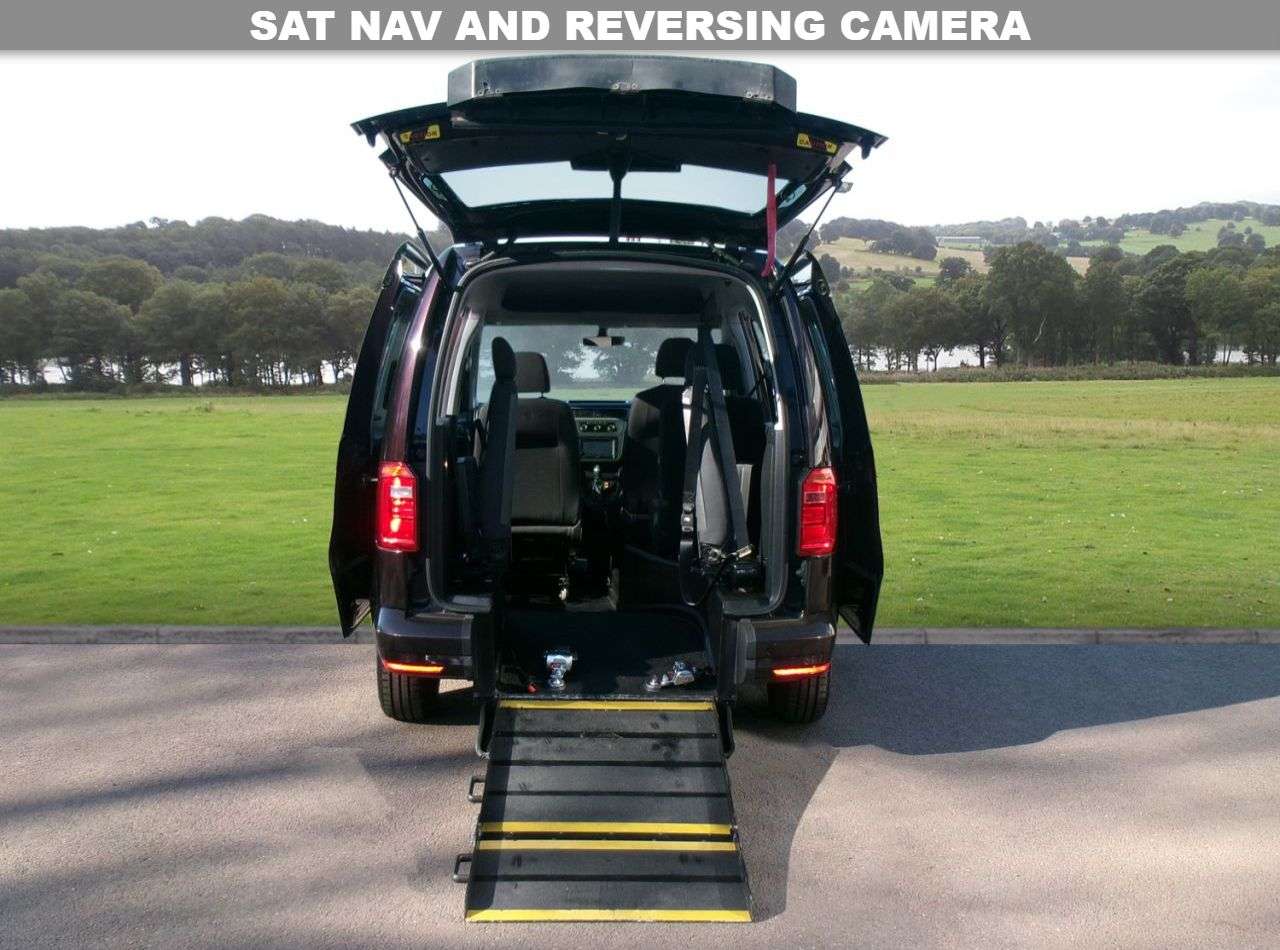 A 2017 VOLKSWAGEN CADDY LIFE 2.0 TDI BlueMotion Tech MPV 5dr Diesel DSG Euro 6 (s/s) (102 ps) AUTOMATIC A 2017 VOLKSWAGEN CADDY LIFE 2.0 TDI BlueMotion Tech MPV 5dr Diesel DSG Euro 6 (s/s) (102 ps) AUTOMATIC