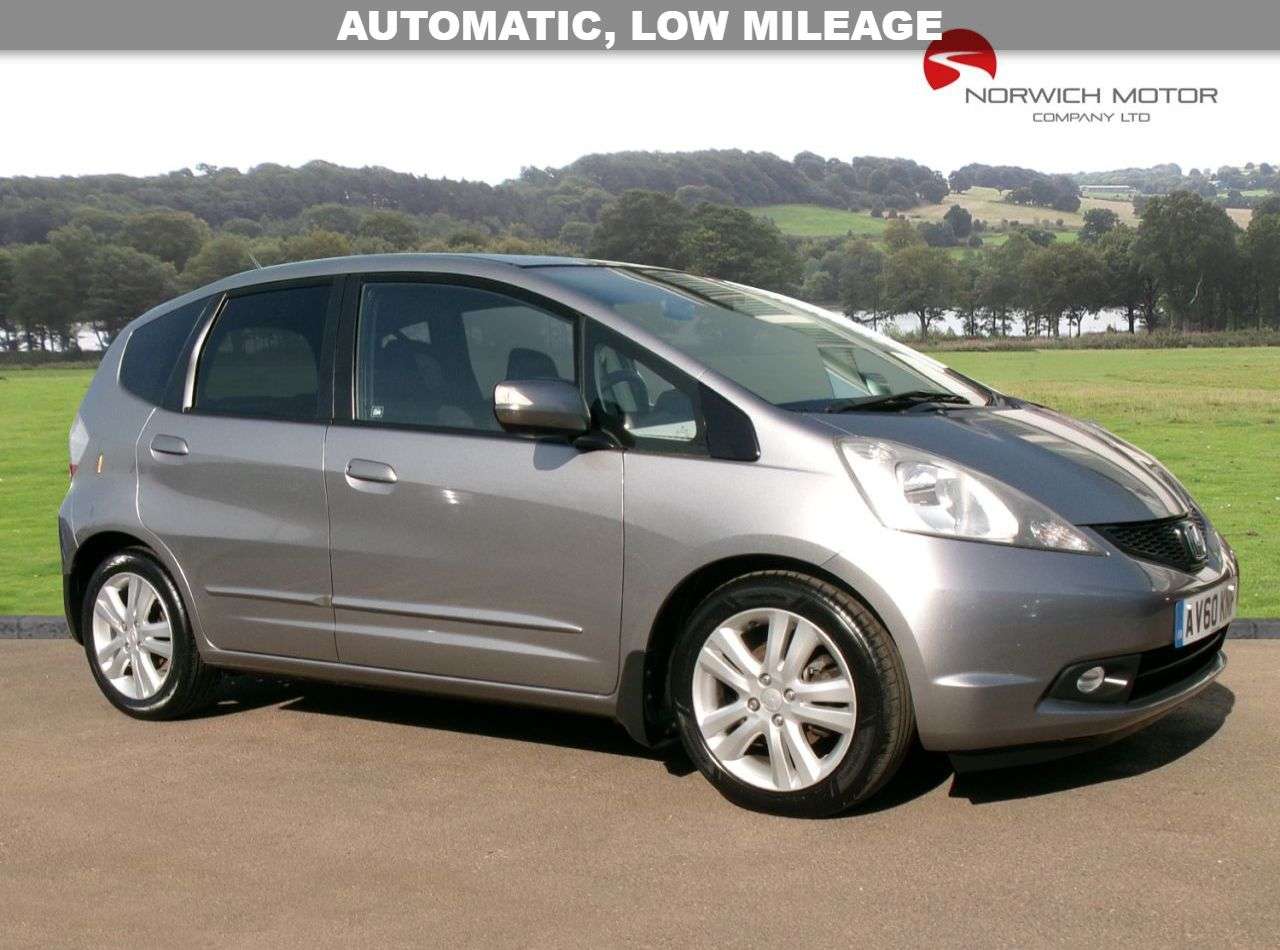 A 2010 HONDA JAZZ 1.4 i-VTEC EX Hatchback 5dr Petrol i SHIFT Euro 5 (99 ps) Panoramic Roof A 2010 HONDA JAZZ 1.4 i-VTEC EX Hatchback 5dr Petrol i SHIFT Euro 5 (99 ps) Panoramic Roof