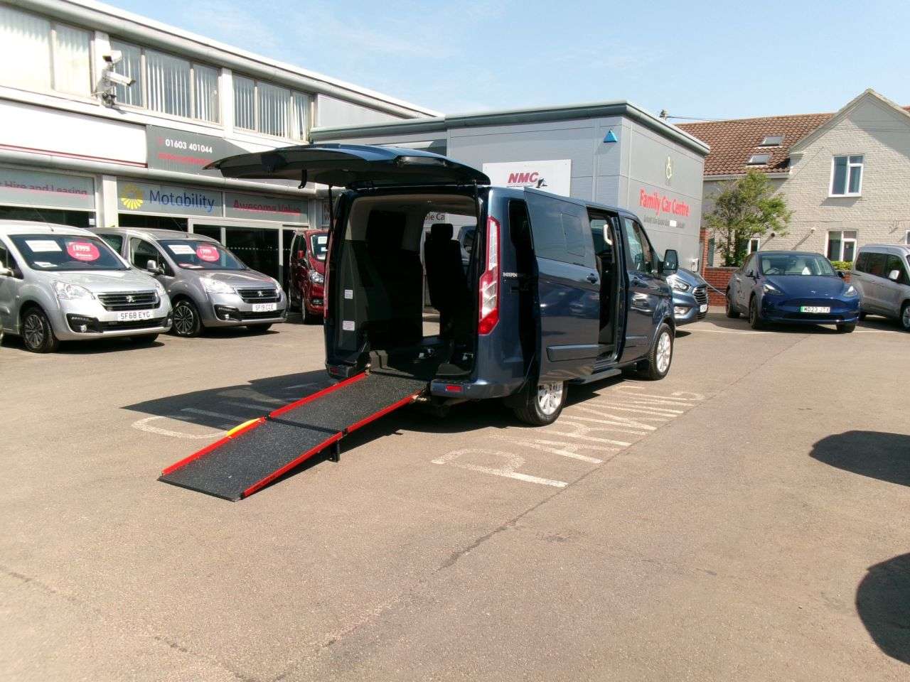 A 2019 FORD TOURNEO CUSTOM 2.0 320 EcoBlue Titanium A 2019 FORD TOURNEO CUSTOM 2.0 320 EcoBlue Titanium