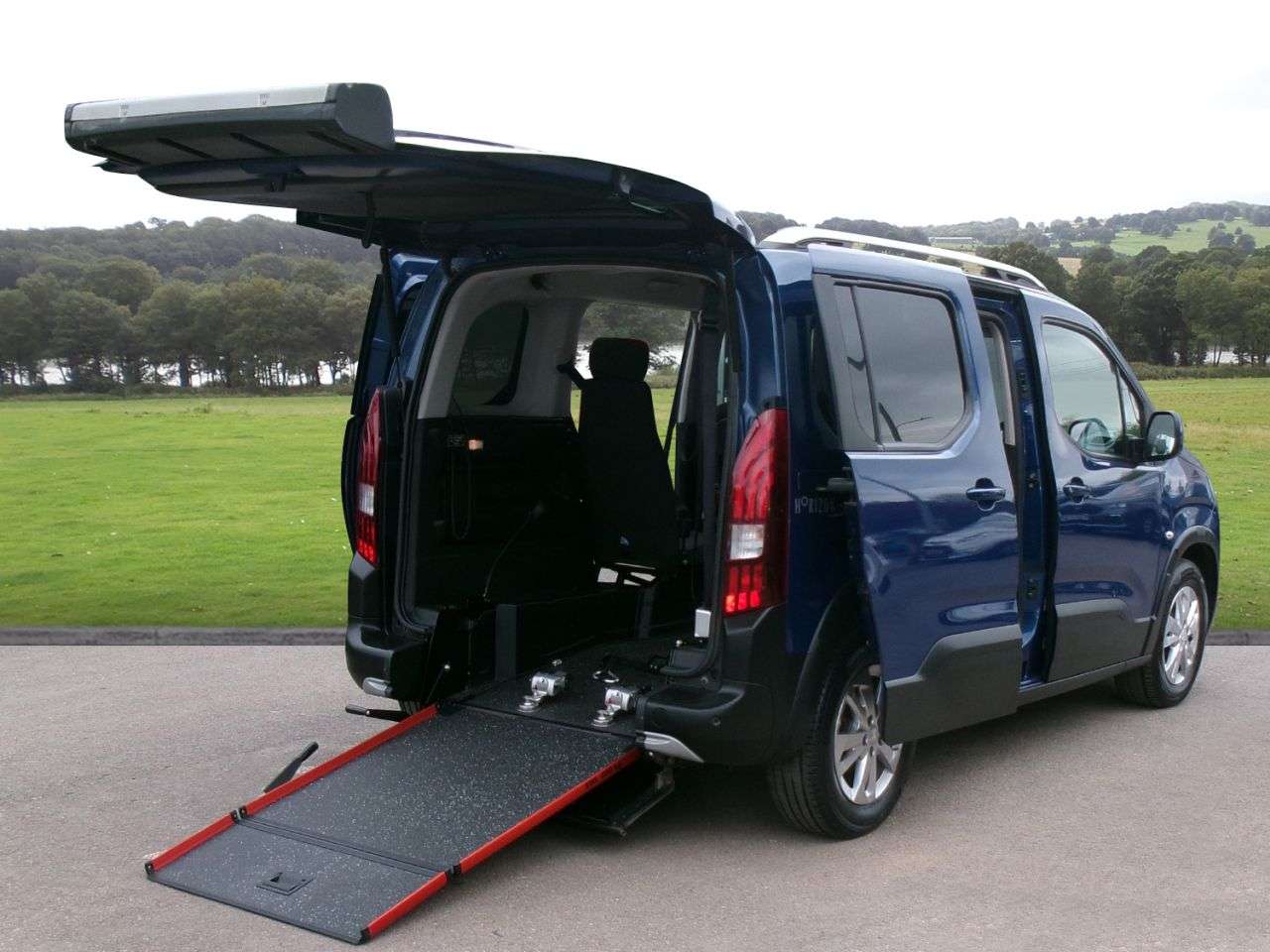 A 2021 PEUGEOT RIFTER 1.2 ready to go. available now A 2021 PEUGEOT RIFTER 1.2 ready to go. available now