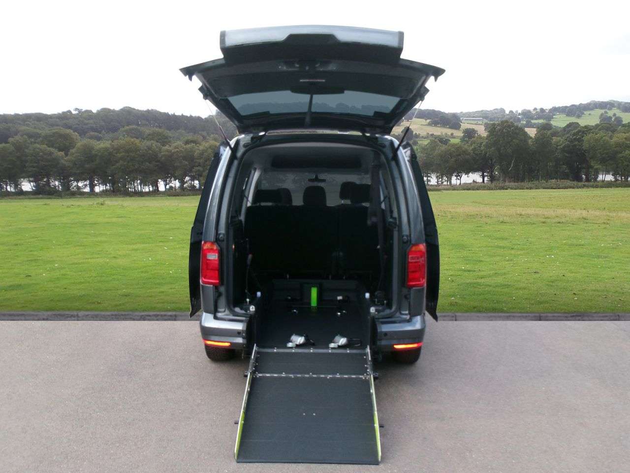 A 2020 VOLKSWAGEN CADDY MAXI LIFE 2.0 TDI MPV 5dr Diesel Manual Euro 6 (s/s) (102 ps) 5 seats plus wheelchair A 2020 VOLKSWAGEN CADDY MAXI LIFE 2.0 TDI MPV 5dr Diesel Manual Euro 6 (s/s) (102 ps) 5 seats plus wheelchair