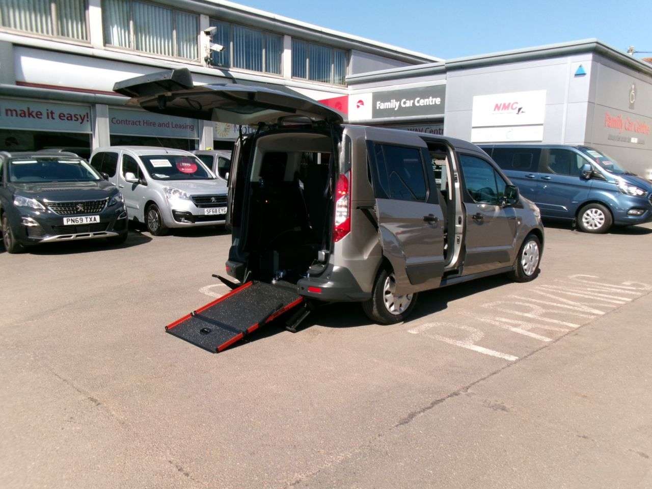 A 2017 FORD TOURNEO CONNECT ZETEC TDCI A 2017 FORD TOURNEO CONNECT ZETEC TDCI