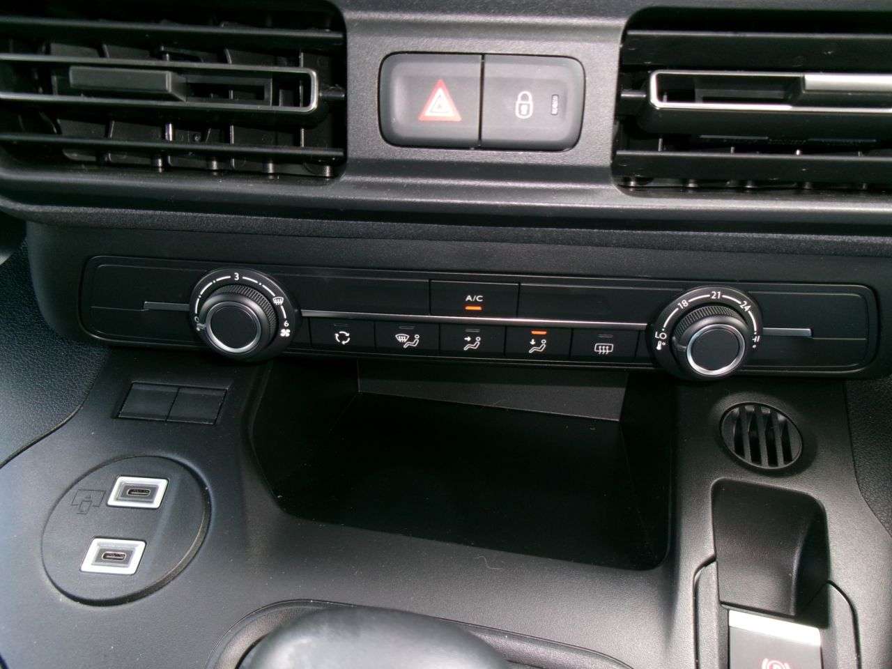 2025 PEUGEOT RIFTER 2025 PEUGEOT RIFTER