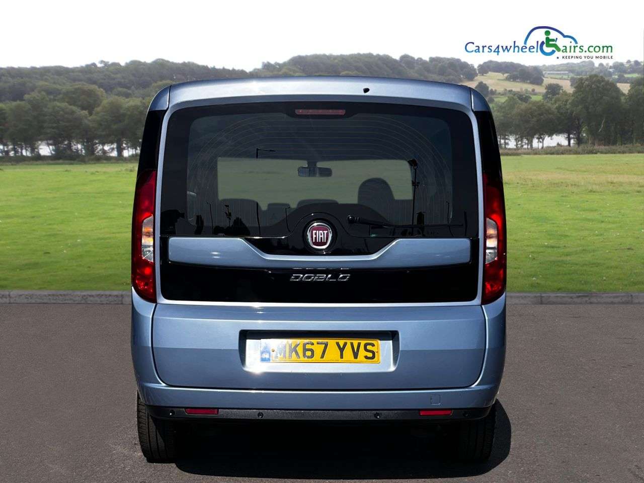 A 2017 FIAT DOBLO 1.6 MultiJet Easy MPV 5dr Diesel Manual Euro 6 (95 ps) LOW MILES A 2017 FIAT DOBLO 1.6 MultiJet Easy MPV 5dr Diesel Manual Euro 6 (95 ps) LOW MILES