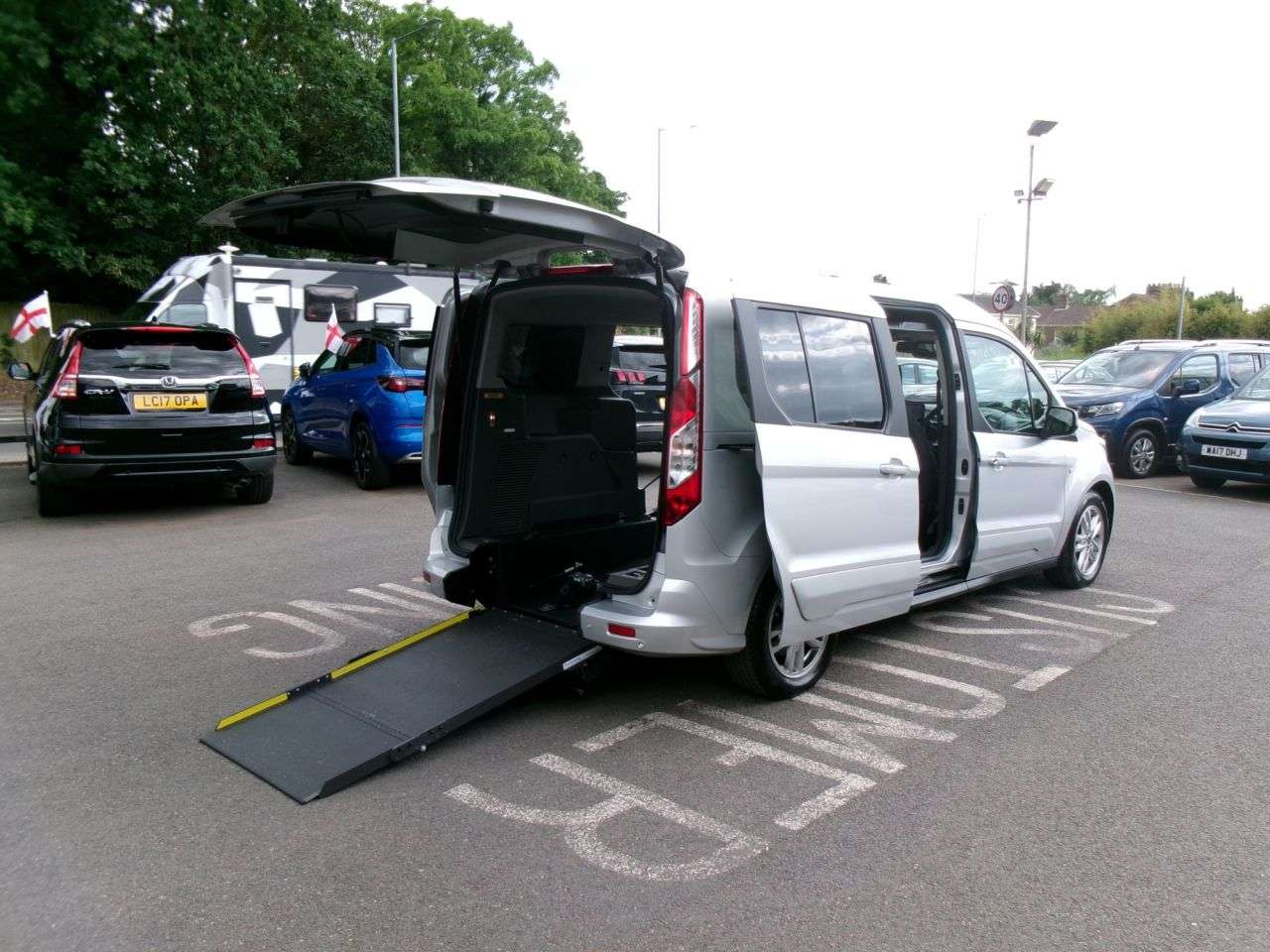 A 2021 FORD GRAND TOURNEO CONNECT 1.5 EcoBlue Titanium MPV 5dr Diesel Auto Euro 6 (s/s) (120 ps) Automatic an A 2021 FORD GRAND TOURNEO CONNECT 1.5 EcoBlue Titanium MPV 5dr Diesel Auto Euro 6 (s/s) (120 ps) Automatic an