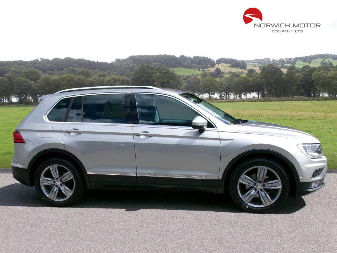 2019 VOLKSWAGEN TIGUAN 2019 VOLKSWAGEN TIGUAN