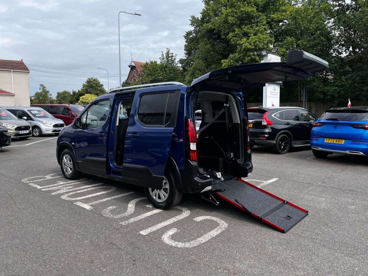A 2021 PEUGEOT RIFTER 1.5 BlueHDi Allure Premium Standard MPV 5dr Diesel Manual Euro 6 (s/s) (100 A 2021 PEUGEOT RIFTER 1.5 BlueHDi Allure Premium Standard MPV 5dr Diesel Manual Euro 6 (s/s) (100