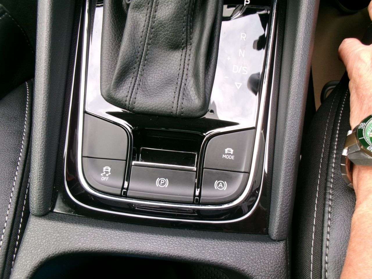 2022 SKODA KAROQ 2022 SKODA KAROQ