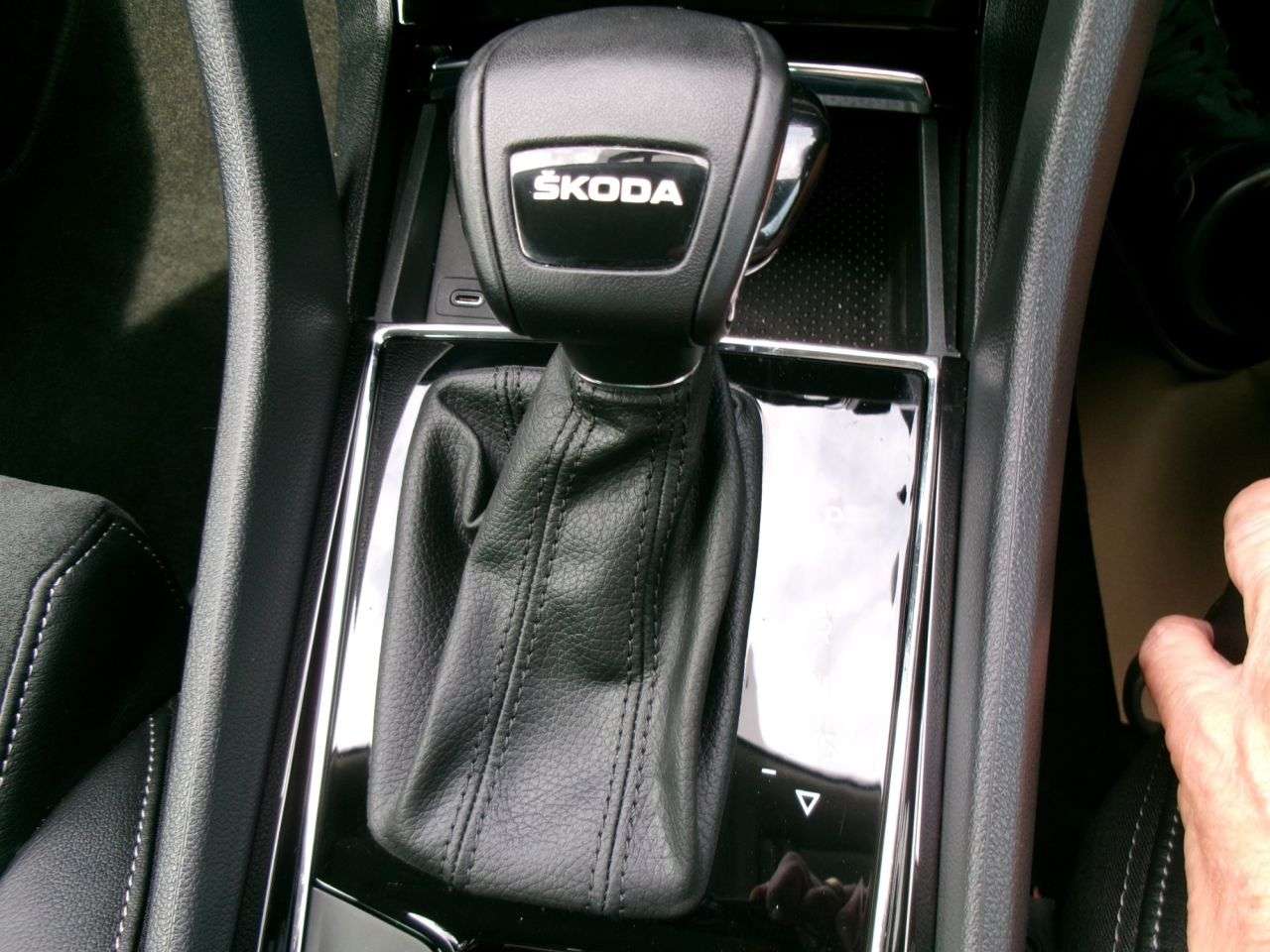 2022 SKODA KAROQ 2022 SKODA KAROQ
