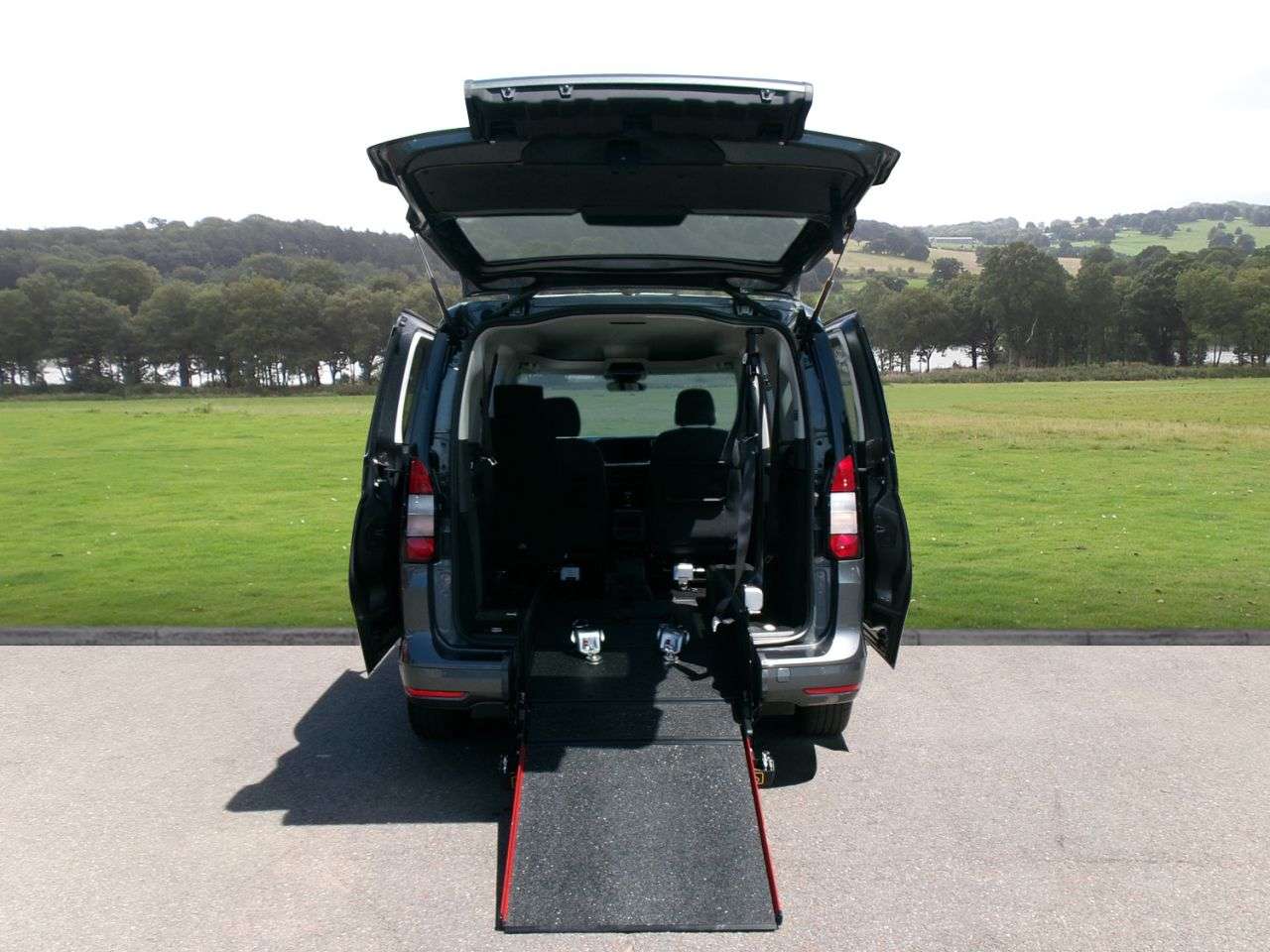 2024 FORD GRAND TOURNEO CONNECT 2024 FORD GRAND TOURNEO CONNECT