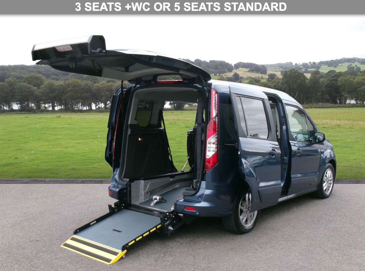A 2021 FORD TOURNEO CONNECT 1.5 EcoBlue Titanium MPV 5dr Diesel Auto Euro 6 (s/s) (120 ps) Automatic an A 2021 FORD TOURNEO CONNECT 1.5 EcoBlue Titanium MPV 5dr Diesel Auto Euro 6 (s/s) (120 ps) Automatic an