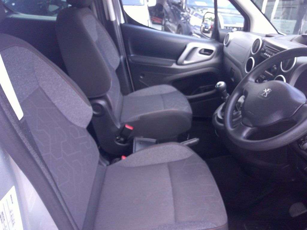 2018 PEUGEOT PARTNER TEPEE 2018 PEUGEOT PARTNER TEPEE