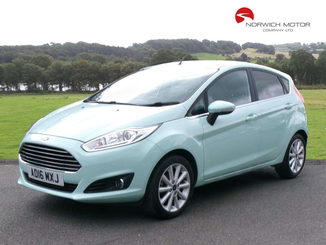 A 2016 FORD FIESTA 1.0T EcoBoost Titanium Hatchback 5dr Petrol Manual Euro 6 (s/s) (100 ps) SA A 2016 FORD FIESTA 1.0T EcoBoost Titanium Hatchback 5dr Petrol Manual Euro 6 (s/s) (100 ps) SA