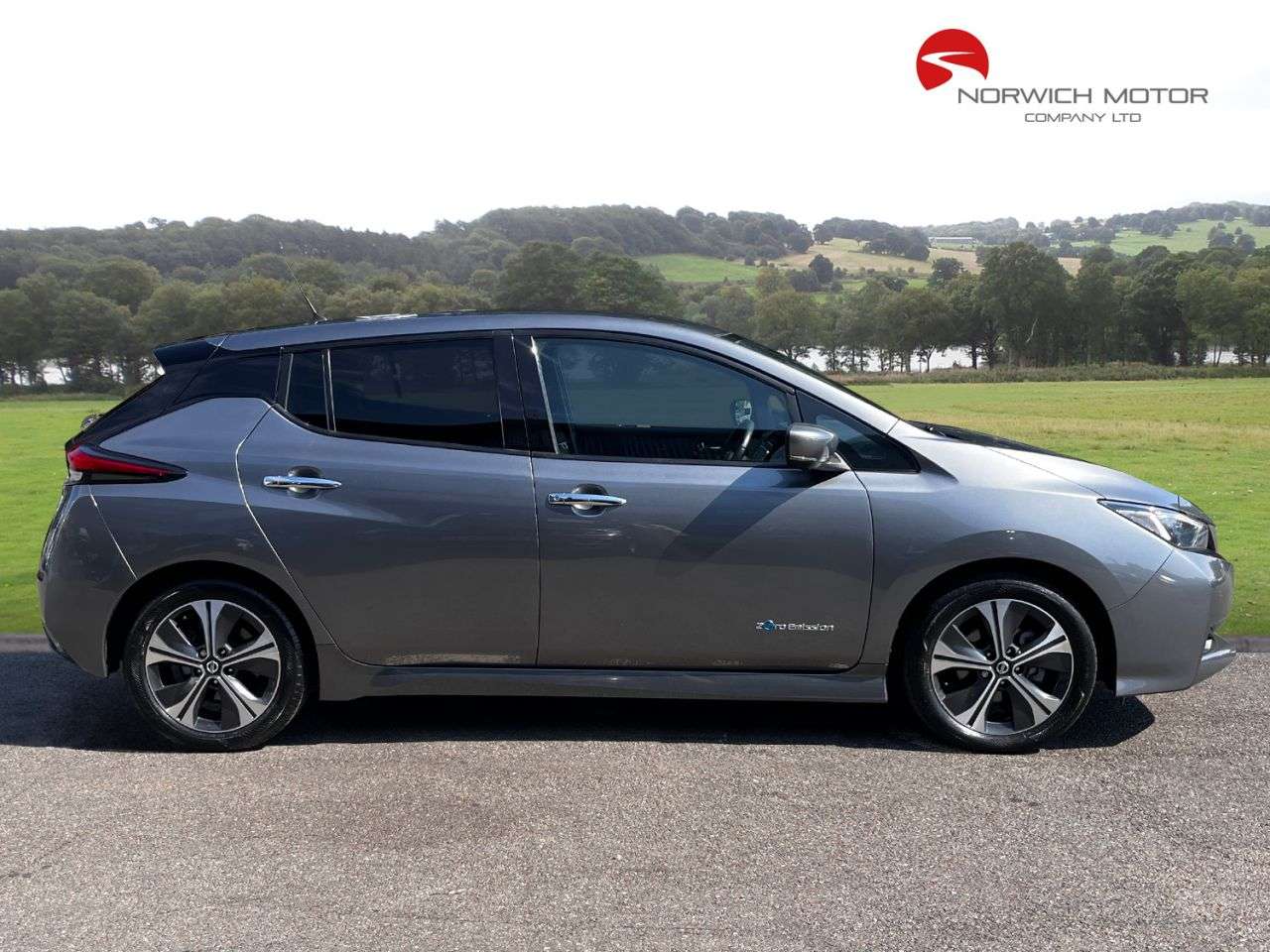 A 2020 NISSAN LEAF 40kWh N-Connecta Hatchback 5dr Electric Auto (150 ps) Reversing Camera, A 2020 NISSAN LEAF 40kWh N-Connecta Hatchback 5dr Electric Auto (150 ps) Reversing Camera,