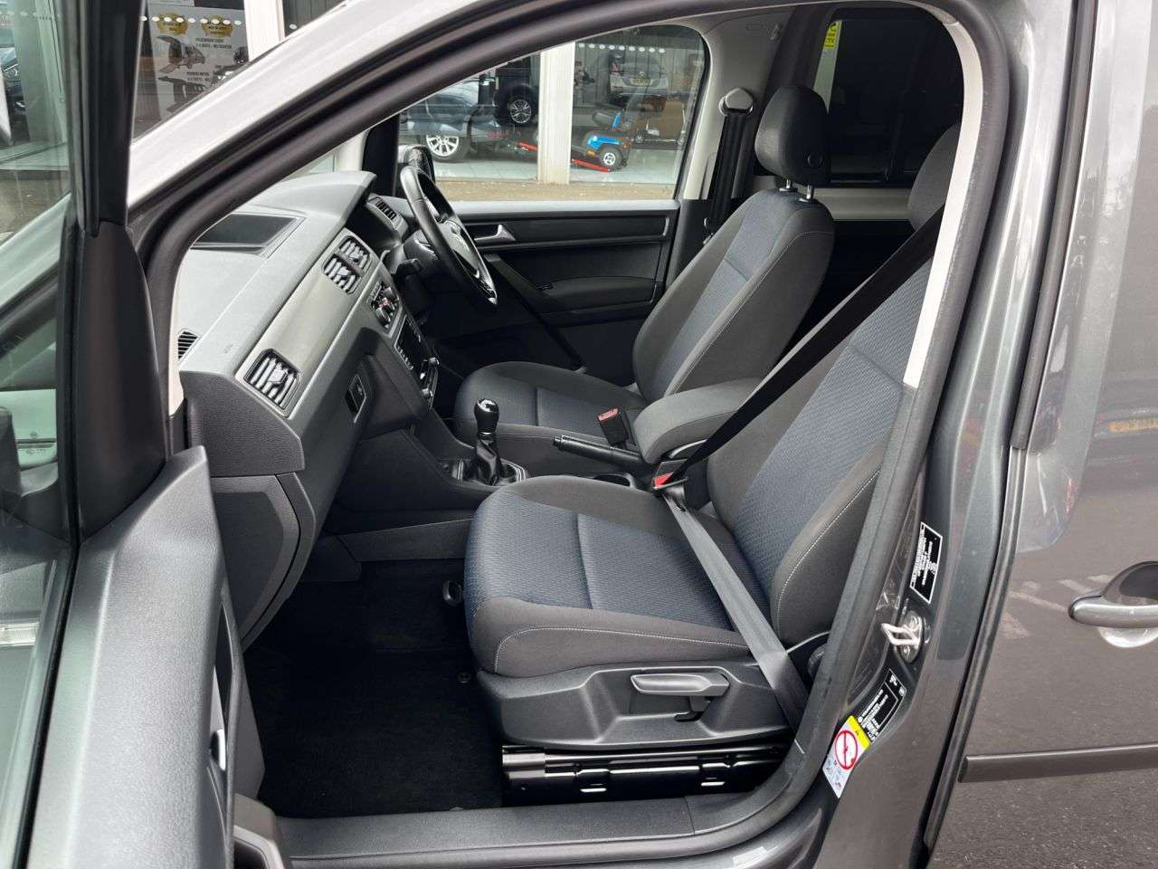 2021 VOLKSWAGEN CADDY MAXI LIFE 2021 VOLKSWAGEN CADDY MAXI LIFE