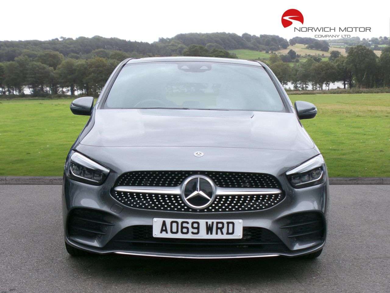 A 2019 MERCEDES-BENZ B CLASS 2.0 B200d AMG Line (Premium Plus) MPV 5dr Diesel 8G-DCT Euro 6 (s/s) (150 p A 2019 MERCEDES-BENZ B CLASS 2.0 B200d AMG Line (Premium Plus) MPV 5dr Diesel 8G-DCT Euro 6 (s/s) (150 p