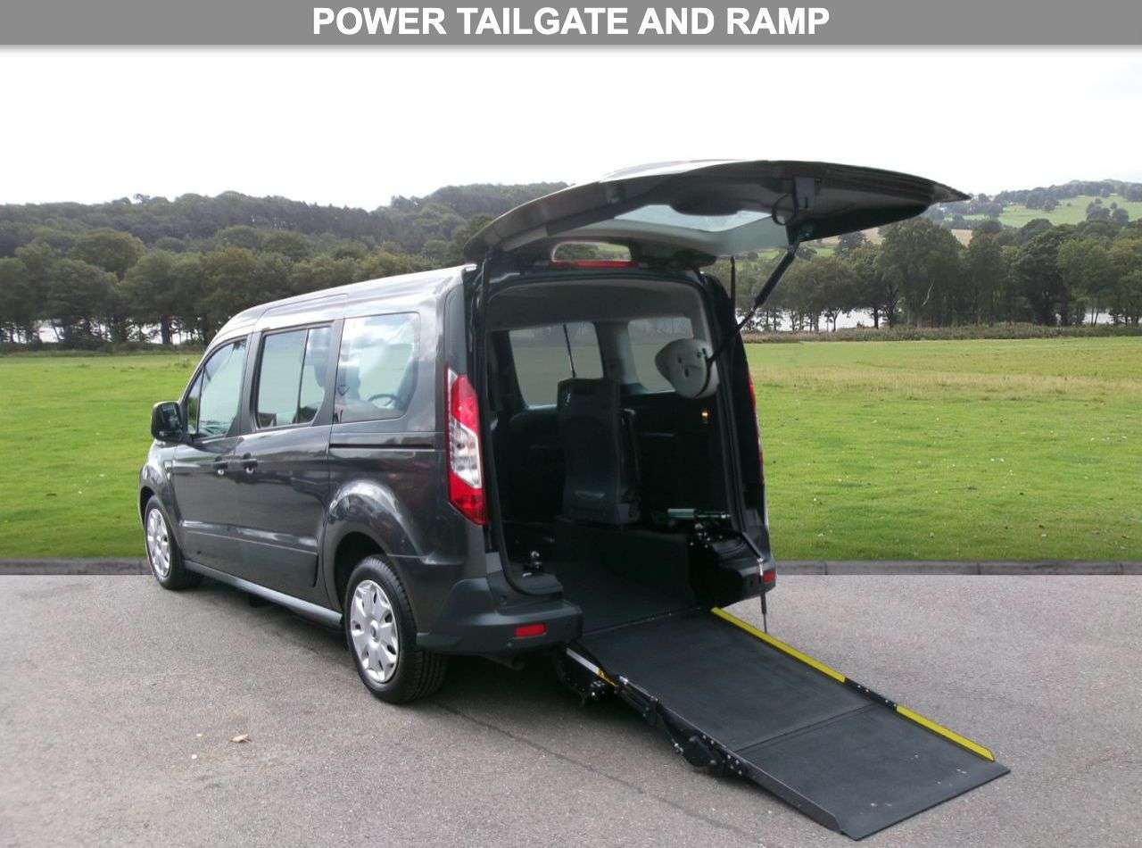 A 2020 FORD GRAND TOURNEO CONNECT 1.5 TDCi Zetec MPV 5dr Diesel Powershift Euro 6 (s/s) (120 ps) passenger up A 2020 FORD GRAND TOURNEO CONNECT 1.5 TDCi Zetec MPV 5dr Diesel Powershift Euro 6 (s/s) (120 ps) passenger up