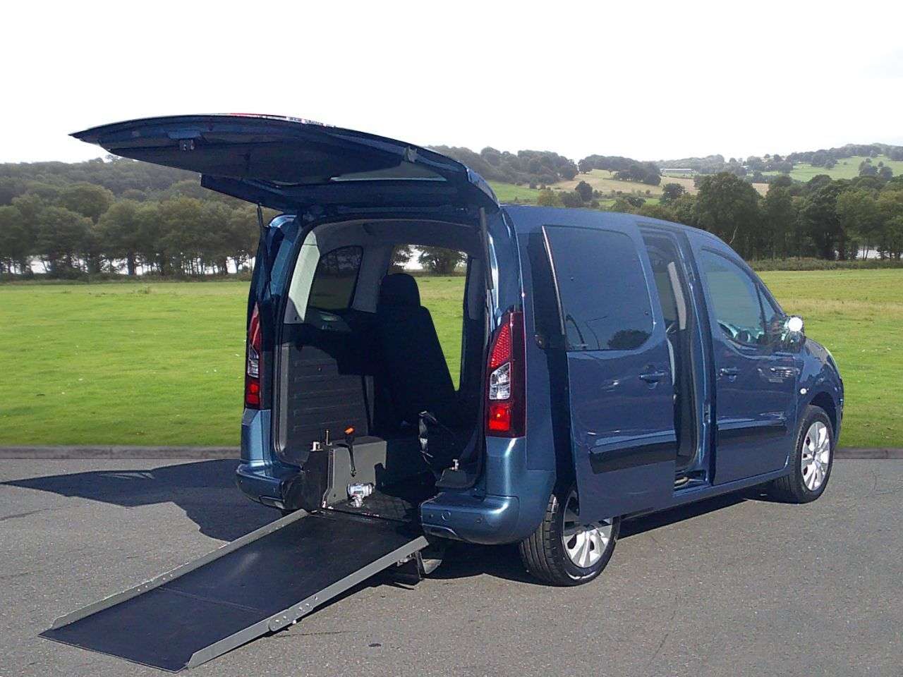 A 2012 CITROEN BERLINGO 1.6 HDi Plus Multispace MPV 5dr Diesel Manual Euro 5 (90 ps) Low Mileage NO A 2012 CITROEN BERLINGO 1.6 HDi Plus Multispace MPV 5dr Diesel Manual Euro 5 (90 ps) Low Mileage NO
