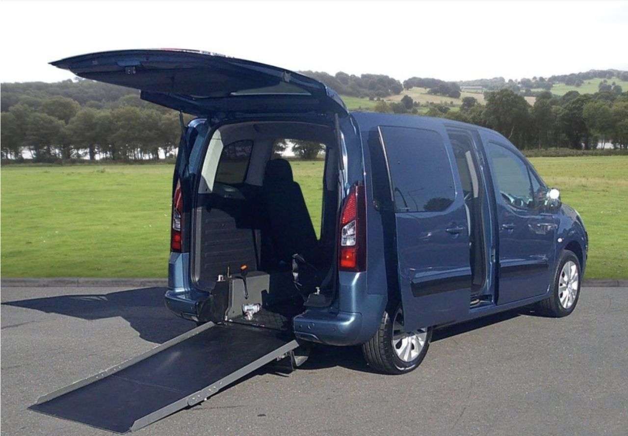 A 2012 CITROEN BERLINGO 1.6 HDi Plus Multispace MPV 5dr Diesel Manual Euro 5 (90 ps) Low Mileage NO A 2012 CITROEN BERLINGO 1.6 HDi Plus Multispace MPV 5dr Diesel Manual Euro 5 (90 ps) Low Mileage NO