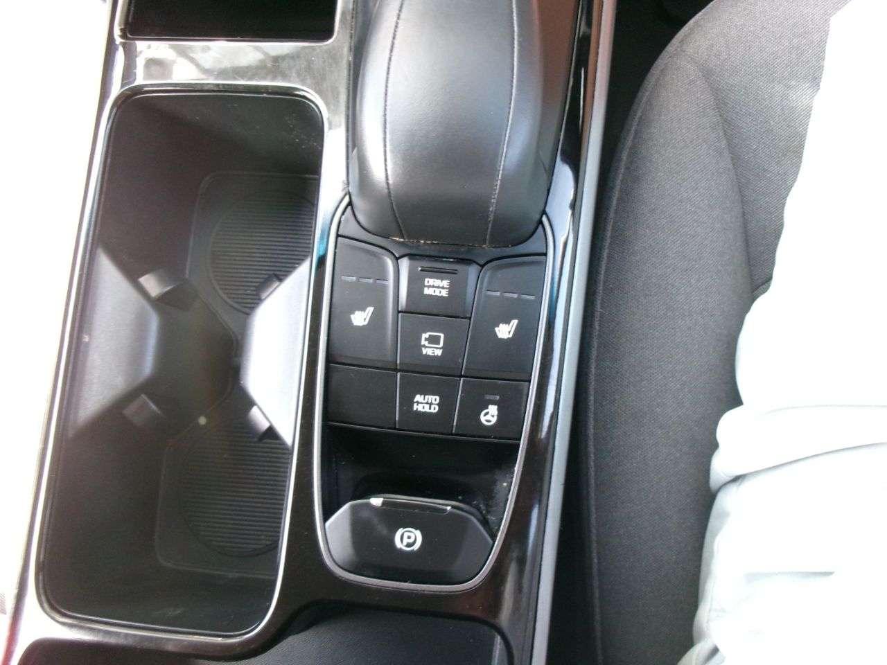 2021 HYUNDAI IONIQ 2021 HYUNDAI IONIQ