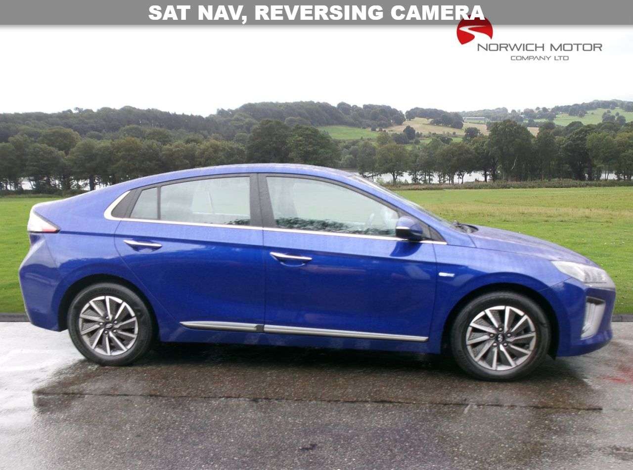 A 2021 HYUNDAI IONIQ 38.3kWh Premium Hatchback 5dr Electric Auto (136 ps) Sat Nav, Reversing Cam A 2021 HYUNDAI IONIQ 38.3kWh Premium Hatchback 5dr Electric Auto (136 ps) Sat Nav, Reversing Cam