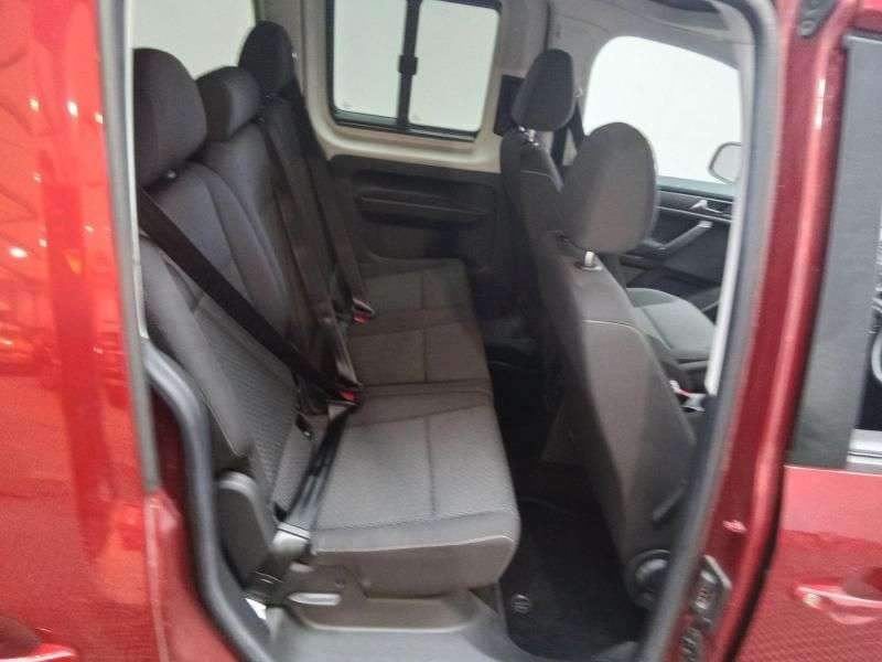 A 2021 VOLKSWAGEN CADDY MAXI A 2021 VOLKSWAGEN CADDY MAXI