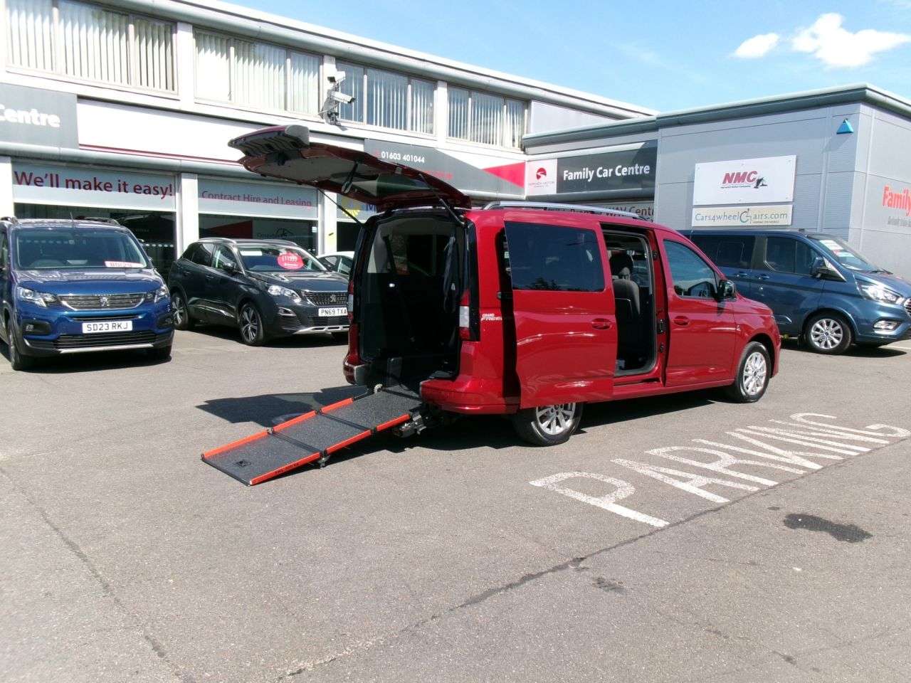 A 2023 FORD GRAND TOURNEO CONNECT 2.0 EcoBlue Titanium MPV 5dr Diesel DCT Euro 6 (s/s) (122 ps) Automatic and A 2023 FORD GRAND TOURNEO CONNECT 2.0 EcoBlue Titanium MPV 5dr Diesel DCT Euro 6 (s/s) (122 ps) Automatic and