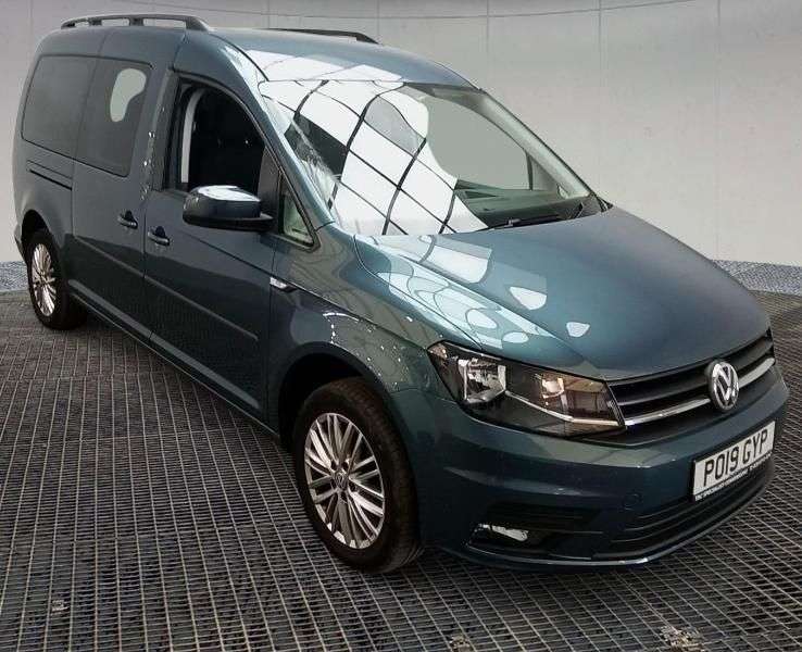 A 2019 VOLKSWAGEN CADDY MAXI LIFE 2.0 TDI MPV 5dr Diesel DSG Euro 6 (s/s) (102 ps) A 2019 VOLKSWAGEN CADDY MAXI LIFE 2.0 TDI MPV 5dr Diesel DSG Euro 6 (s/s) (102 ps)