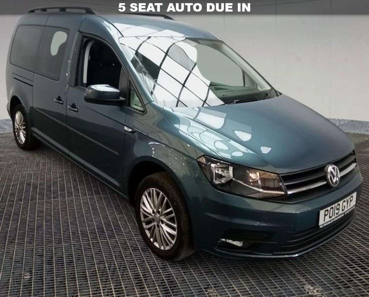 A 2019 VOLKSWAGEN CADDY MAXI LIFE 2.0 TDI MPV 5dr Diesel DSG Euro 6 (s/s) (102 ps) A 2019 VOLKSWAGEN CADDY MAXI LIFE 2.0 TDI MPV 5dr Diesel DSG Euro 6 (s/s) (102 ps)