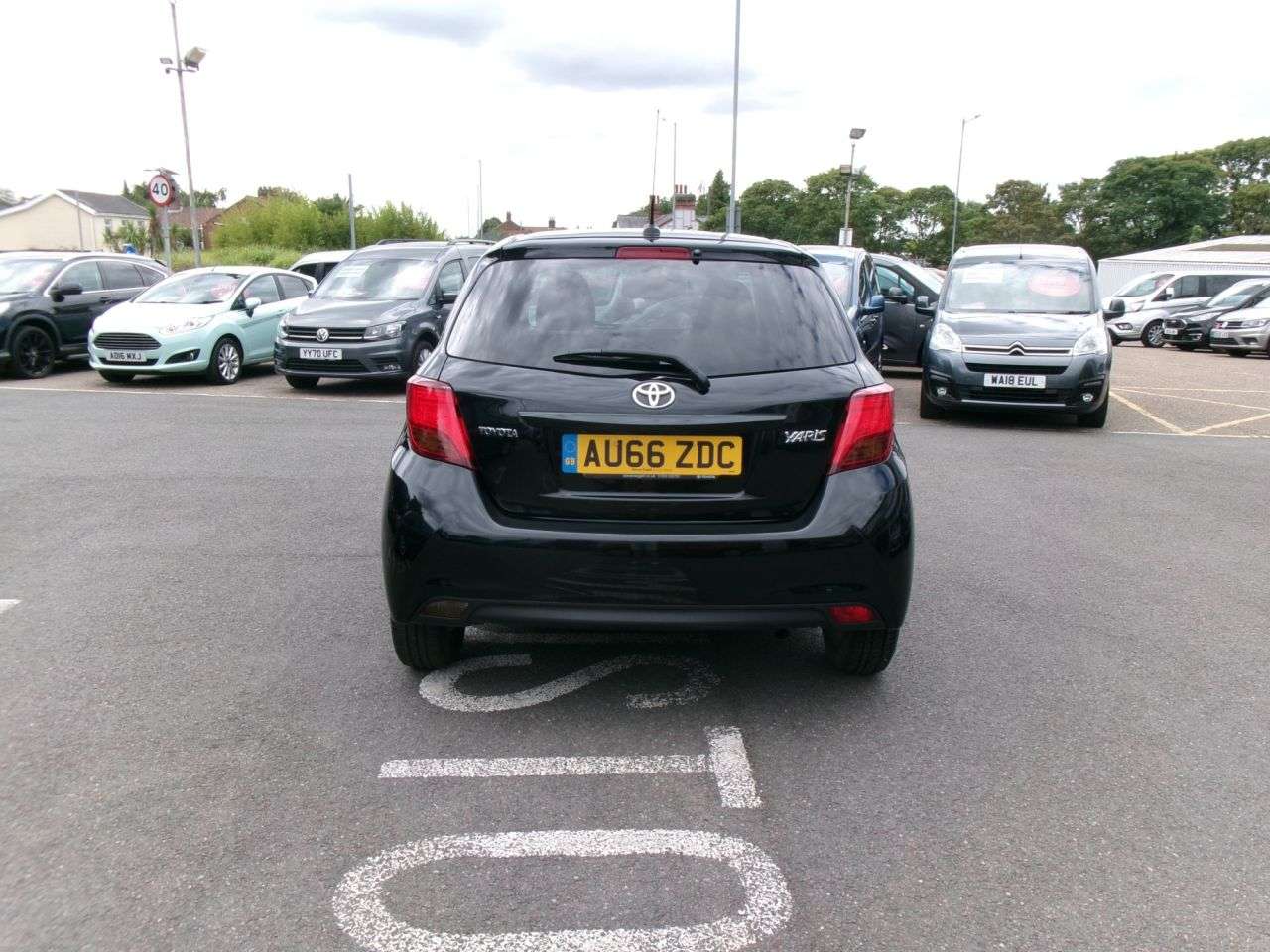 2016 TOYOTA YARIS 2016 TOYOTA YARIS