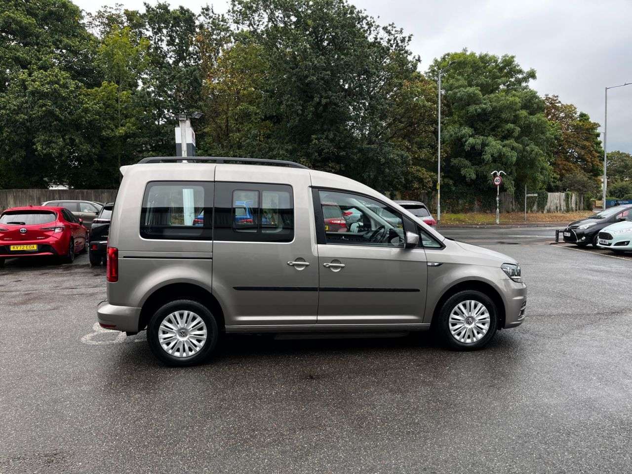 2020 VOLKSWAGEN CADDY LIFE 2020 VOLKSWAGEN CADDY LIFE