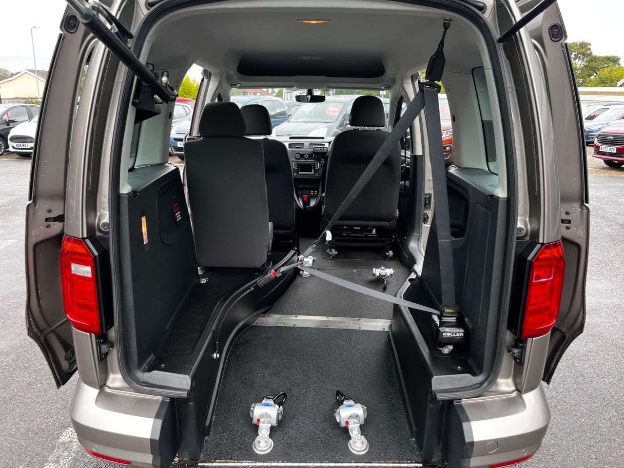 2020 VOLKSWAGEN CADDY LIFE 2020 VOLKSWAGEN CADDY LIFE