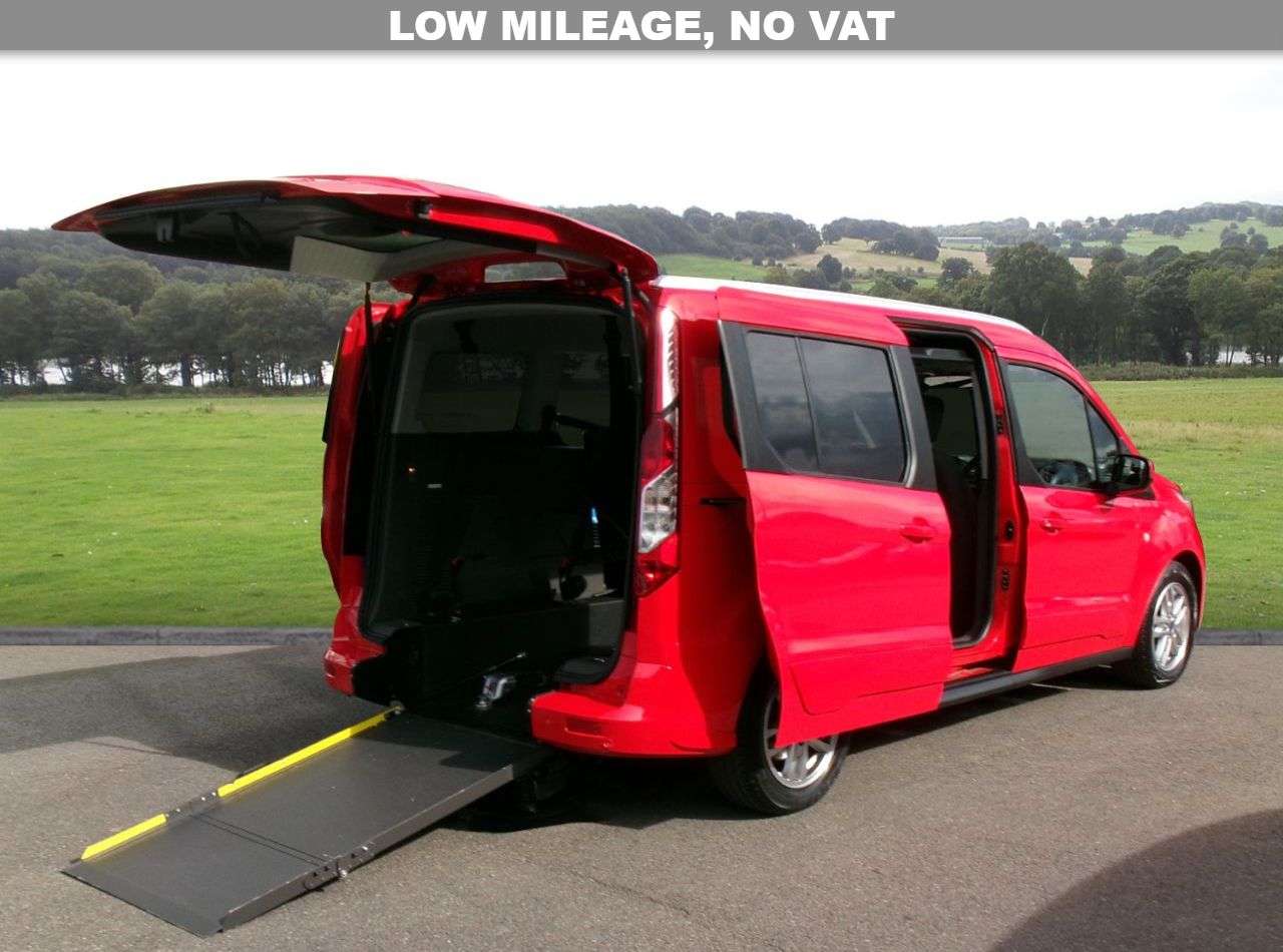 A 2019 FORD GRAND TOURNEO CONNECT 1.5 EcoBlue Titanium MPV Wheelchair Accessible Low mileage A 2019 FORD GRAND TOURNEO CONNECT 1.5 EcoBlue Titanium MPV Wheelchair Accessible Low mileage
