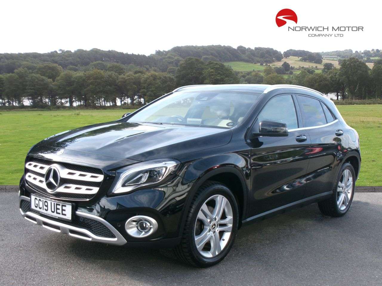 A 2019 MERCEDES-BENZ GLA 2.1 GLA200d Sport (Premium Plus) SUV 5dr Diesel 7G-DCT Euro 6 (s/s) (136 ps A 2019 MERCEDES-BENZ GLA 2.1 GLA200d Sport (Premium Plus) SUV 5dr Diesel 7G-DCT Euro 6 (s/s) (136 ps