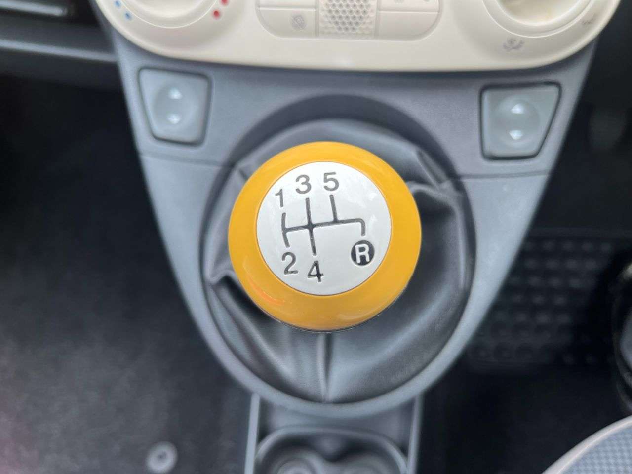 2014 FIAT 500 2014 FIAT 500