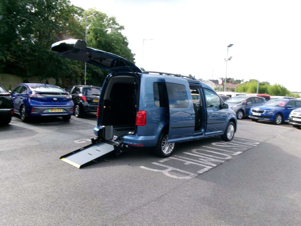 2021 VOLKSWAGEN CADDY MAXI LIFE 2021 VOLKSWAGEN CADDY MAXI LIFE