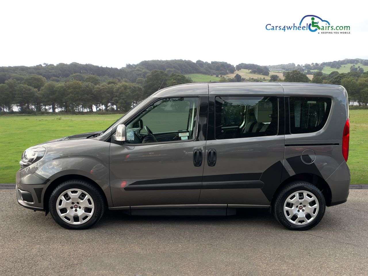 A 2021 FIAT DOBLO 1.3 MultiJetII Tecnico Combi Van Double Cab 4dr Diesel Manual L1 H1 Euro 6 A 2021 FIAT DOBLO 1.3 MultiJetII Tecnico Combi Van Double Cab 4dr Diesel Manual L1 H1 Euro 6