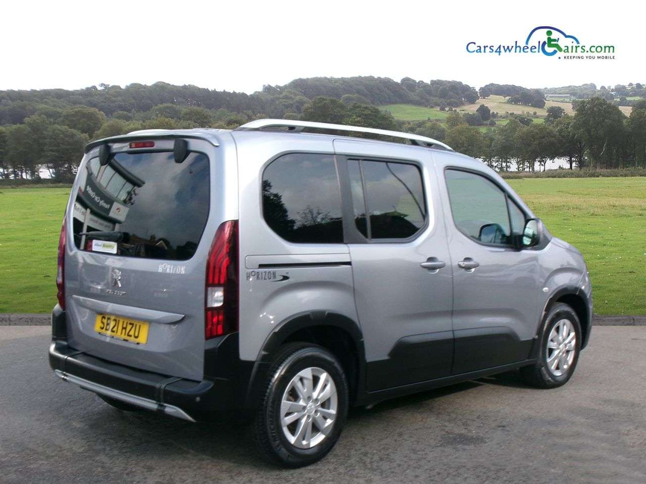 A 2021 PEUGEOT RIFTER 1.5 BlueHDi Allure Standard MPV 5dr Diesel Manual Euro 6 (100 ps) LOW MILES A 2021 PEUGEOT RIFTER 1.5 BlueHDi Allure Standard MPV 5dr Diesel Manual Euro 6 (100 ps) LOW MILES