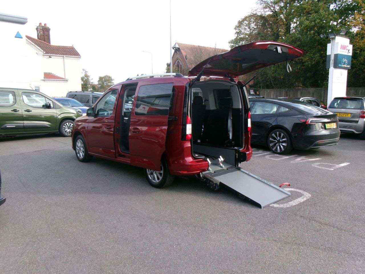 A 2023 FORD TOURNEO CONNECT 1.5 Titanium MPV 5dr Petrol Manual Euro 6 (s/s) (114 ps) Petrol, low mileag A 2023 FORD TOURNEO CONNECT 1.5 Titanium MPV 5dr Petrol Manual Euro 6 (s/s) (114 ps) Petrol, low mileag