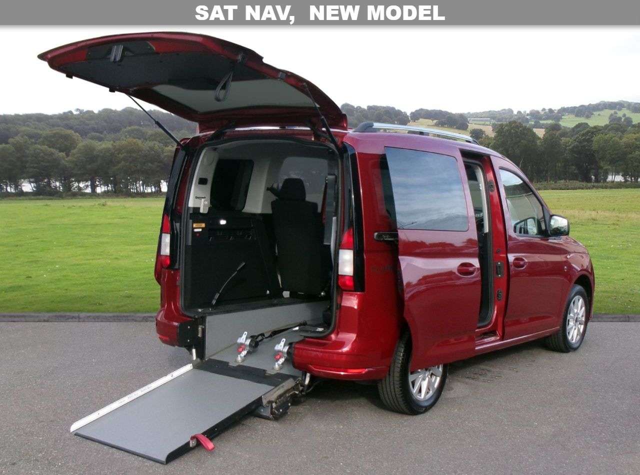 A 2023 FORD TOURNEO CONNECT 1.5 Titanium MPV 5dr Petrol Manual Euro 6 (s/s) (114 ps) Petrol, low mileag A 2023 FORD TOURNEO CONNECT 1.5 Titanium MPV 5dr Petrol Manual Euro 6 (s/s) (114 ps) Petrol, low mileag